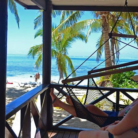 Ratu Kini Dive & Stay Isla Mana Exterior foto