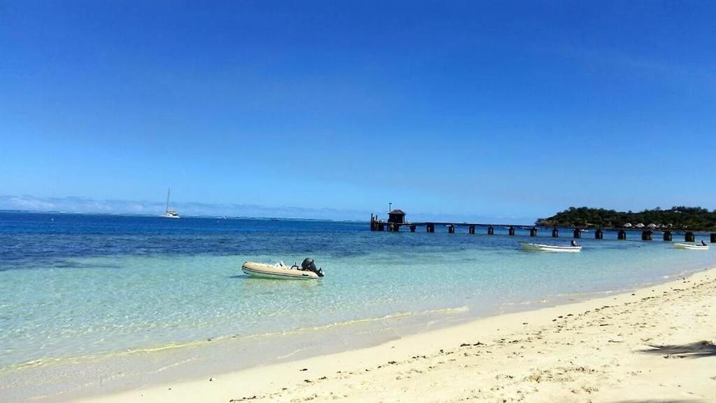 Ratu Kini Dive & Stay Isla Mana Exterior foto