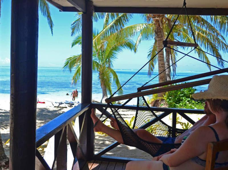 Ratu Kini Dive & Stay Isla Mana Exterior foto